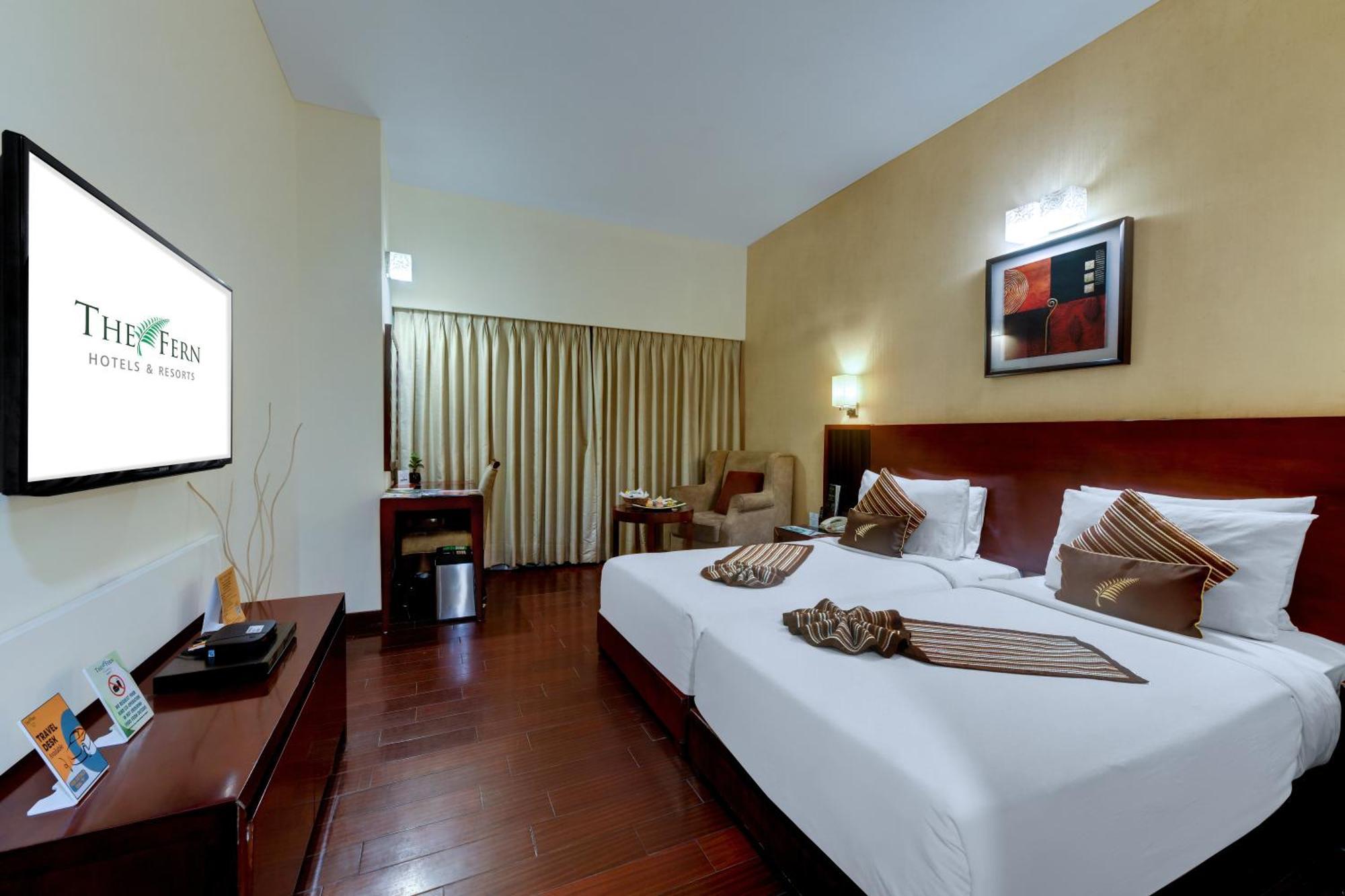 Hotel The Fern Residency Rajkot Exterior foto