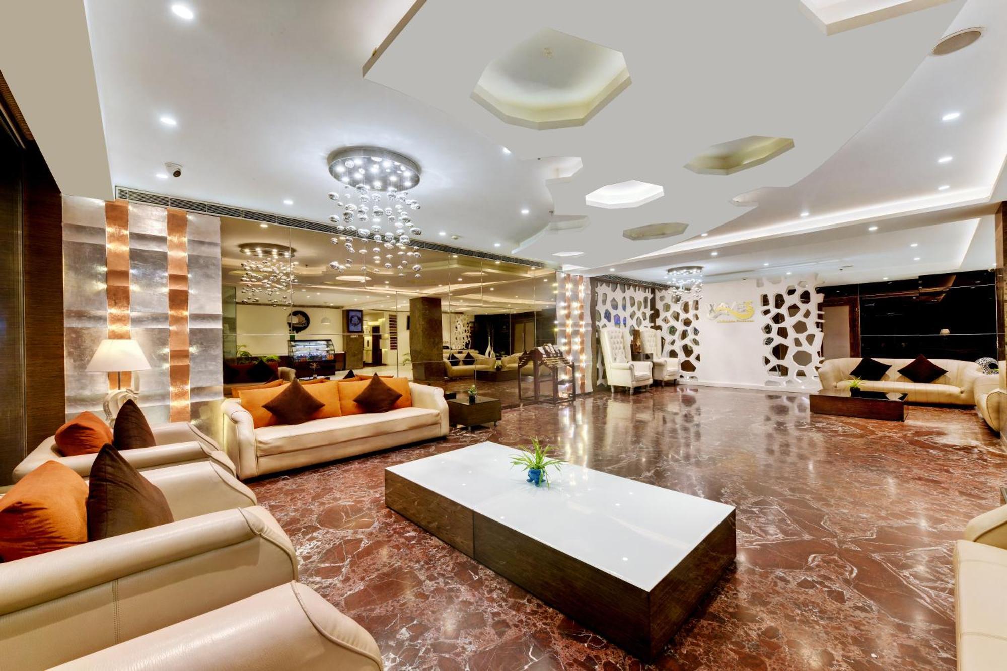 Hotel The Fern Residency Rajkot Exterior foto